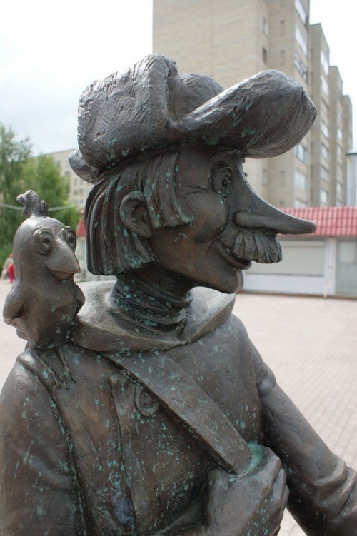 Памятник почтальону Печкину