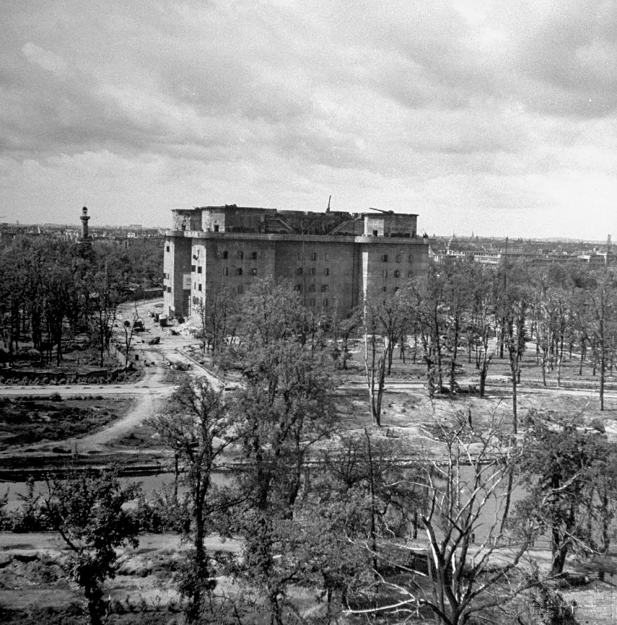 Берлин в 1945 году_17